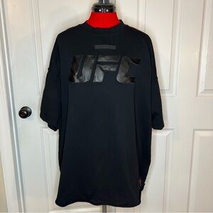 UFC Saint Morta Raised Leather Logo Black Short Sleeve T Shirt Mens XL Raw Hem